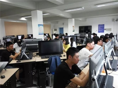 信息技術(shù)專業(yè)群技術(shù)推廣 中職信息管理學校2019年招生亮點